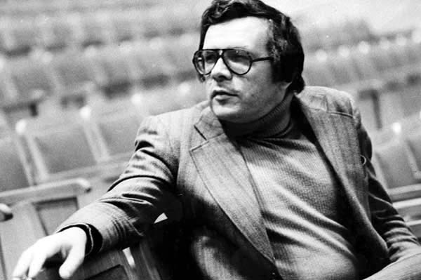 Андрей Петров. Источник: https://spbcult.ru/events/festivali/obshchedostupnye-kontserty-v-skvere-andreya-petrova-/